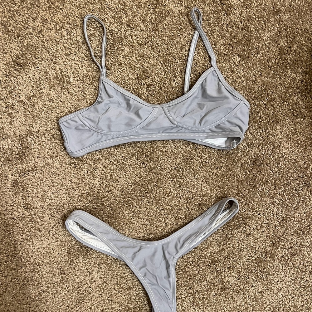 Boutinela bikini